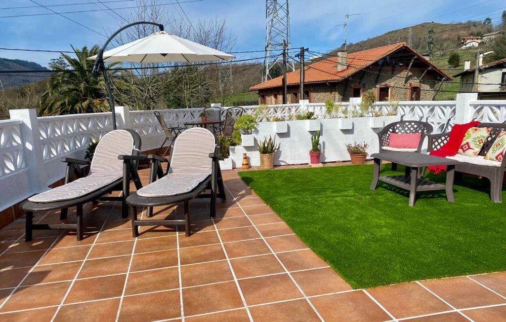Bilbo Near Atico Rural Con Terraza Apartment Basauri Ngoại thất bức ảnh