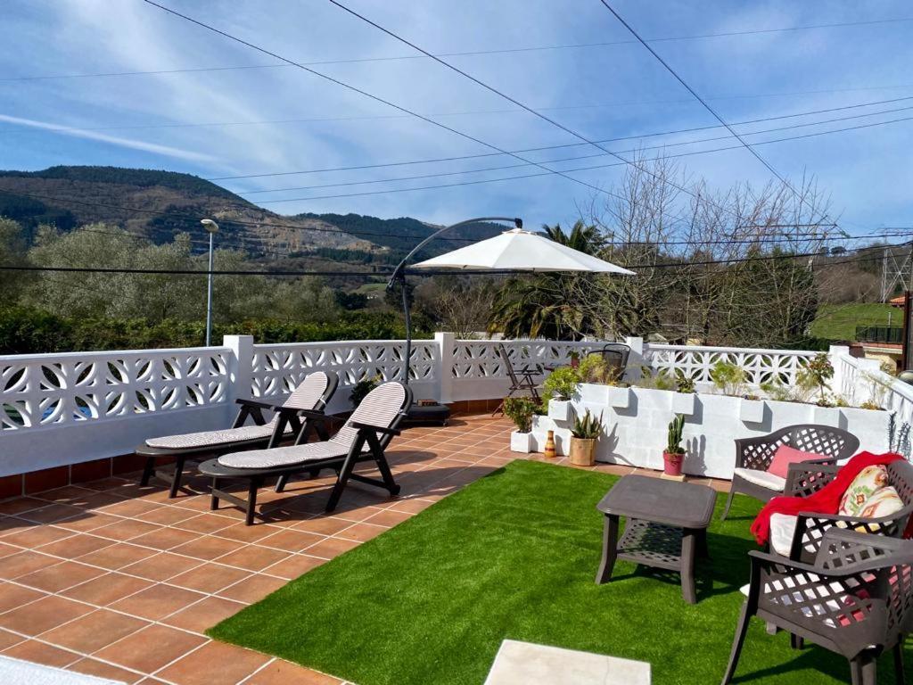 Bilbo Near Atico Rural Con Terraza Apartment Basauri Ngoại thất bức ảnh