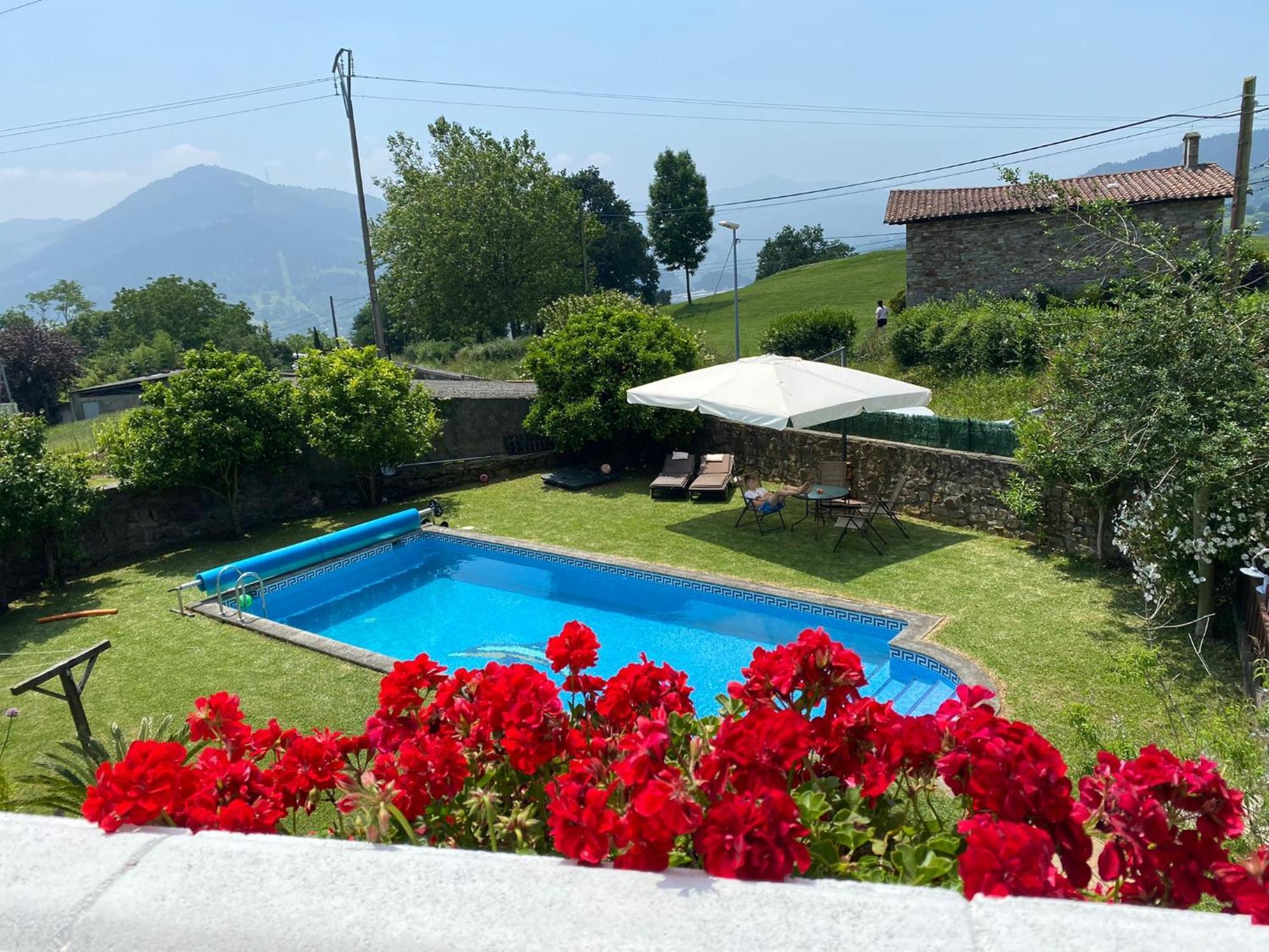 Bilbo Near Atico Rural Con Terraza Apartment Basauri Ngoại thất bức ảnh