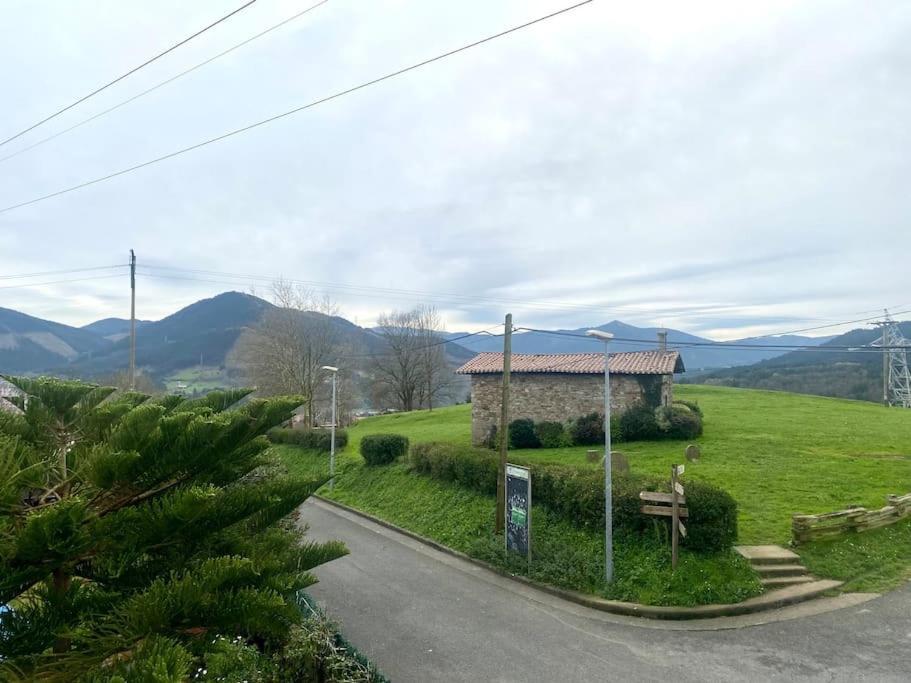 Bilbo Near Atico Rural Con Terraza Apartment Basauri Ngoại thất bức ảnh