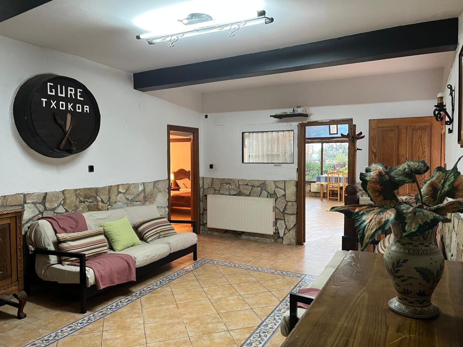 Bilbo Near Atico Rural Con Terraza Apartment Basauri Ngoại thất bức ảnh